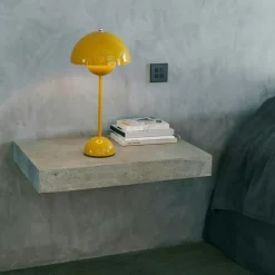 &Tradition Bordslampor-Flowerpot VP3 Bordslampa Gjord av PVC, Gjord av lackad metall, Grey Beige