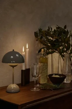 &Tradition Portabla Lampor|Portabla Lampor-Flowerpot VP9 Bordslampa Portabel, Matt Light Grey