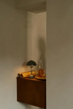 &Tradition Portabla Lampor|Portabla Lampor-Flowerpot VP9 Bordslampa Portabel, Matt Light Grey