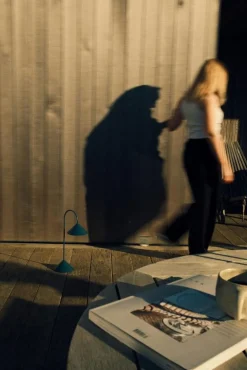 Frandsen Portabla Lampor|Portabla Lampor-Grasp Bordslampa Portabel 47 cm, Matt Beetroot