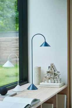 Frandsen Portabla Lampor|Portabla Lampor-Grasp Bordslampa Portabel 47 cm, Matt Beetroot