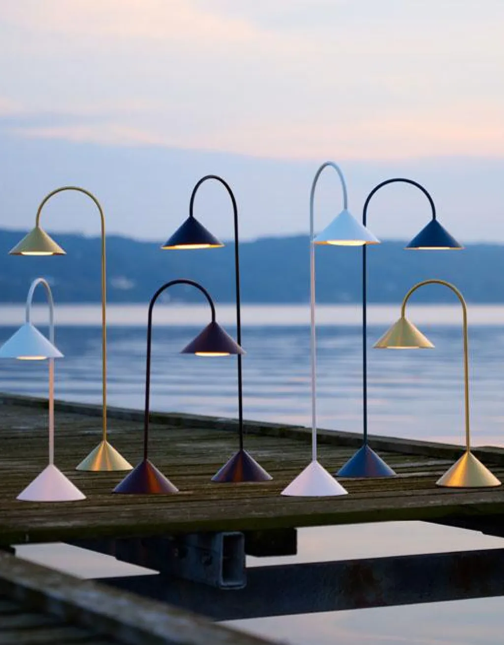 Frandsen Portabla Lampor|Portabla Lampor-Grasp Bordslampa Portabel 47 cm, Matt Beetroot