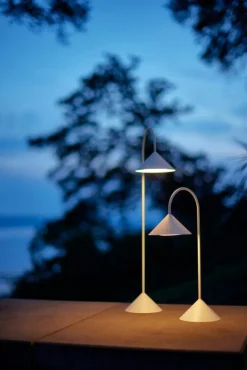 Frandsen Portabla Lampor|Portabla Lampor-Grasp Bordslampa Portabel 47 cm, Matt Beetroot