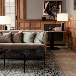 GUBI Bordslampor-Gravity Bordslampa Stor, Vit Marmor / Vit