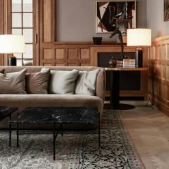 GUBI Bordslampor-Gravity Bordslampa Stor, Vit Marmor / Vit