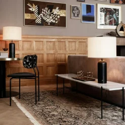 GUBI Bordslampor-Gravity Bordslampa Stor, Vit Marmor / Vit