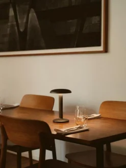 Flos Portabla Lampor|Portabla Lampor-Gustave Residential Bordslampa Portabel 2700K, Mattvit