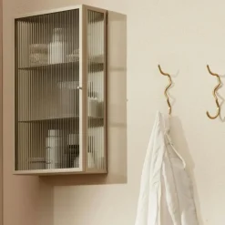 Ferm Living Väggskåp-Haze Väggskåp Räfflat Glas 60x35 cm, Cashmere