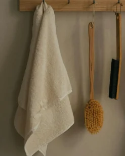 Frama Handdukar & Badlakan-Heavy Towel Badhandduk 70x140 cm, Sage Green