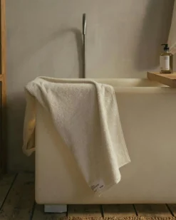 Frama Handdukar & Badlakan-Heavy Towel Badhandduk 70x140 cm, Sage Green