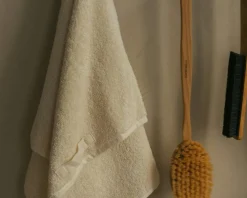 Frama Handdukar & Badlakan-Heavy Towel Badhandduk 70x140 cm, Sage Green