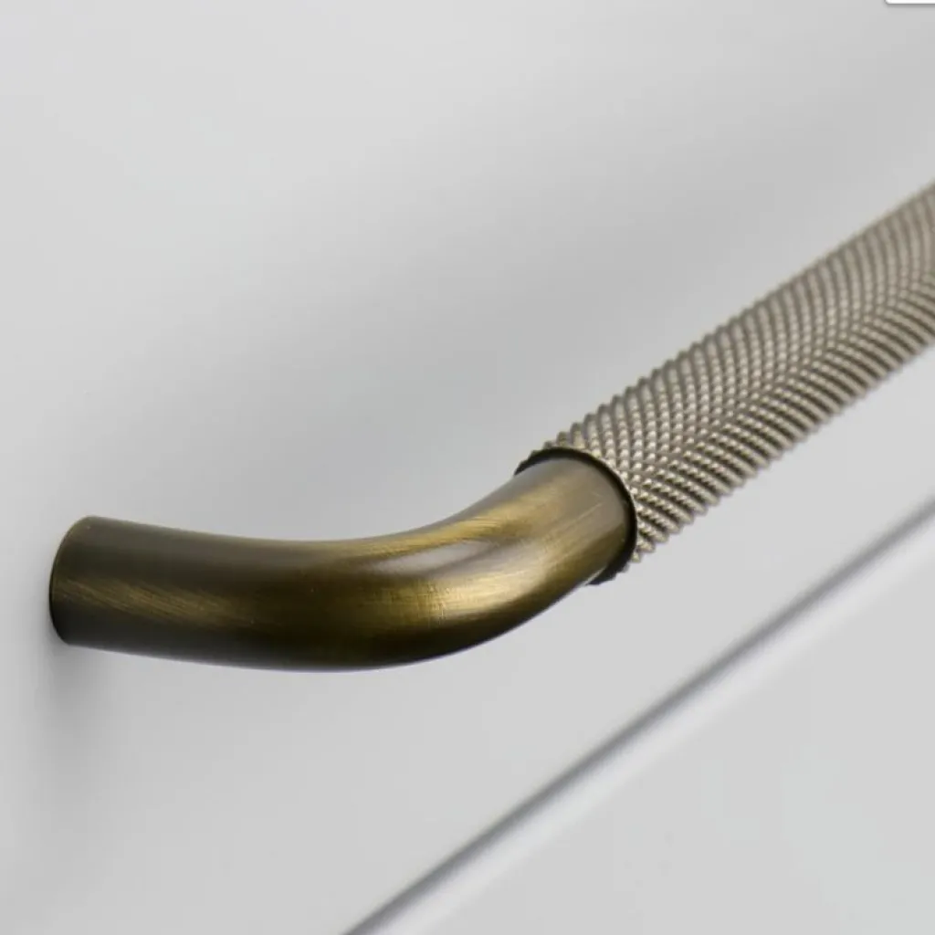 Beslag Design Knoppar & Dörrhandtag-Helix Handtag 128, Rostfritt Stål