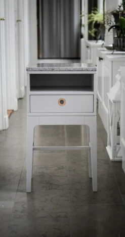 Mavis Sängbord & Nattduksbord|Sängbord & Nattduksbord-Höllviken Sängbord Höga Ben, Vitpigmenterad Ek