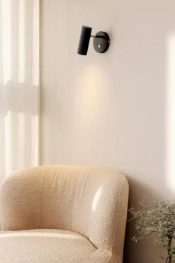 Hubble Vägglampa, Brons