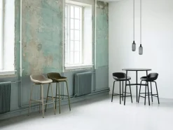 Normann Copenhagen Barstolar & Barpallar-Hyg Barstol 65 cm, Klädd Framsida, Sand