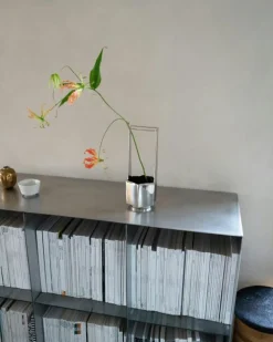 Ikebana Vas, Mässing
