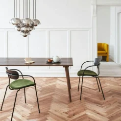 In Between Bord SK6, Klarlackad Ek