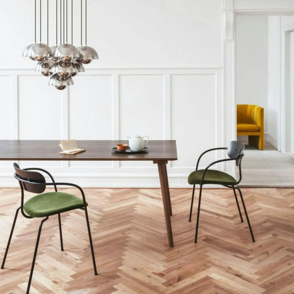 In Between Bord SK6, Klarlackad Ek