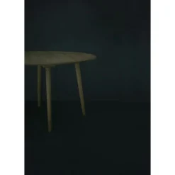 In Between Bord SK3, Oljad Valnöt