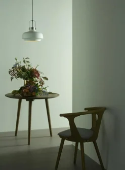 In Between Bord SK3, Oljad Valnöt