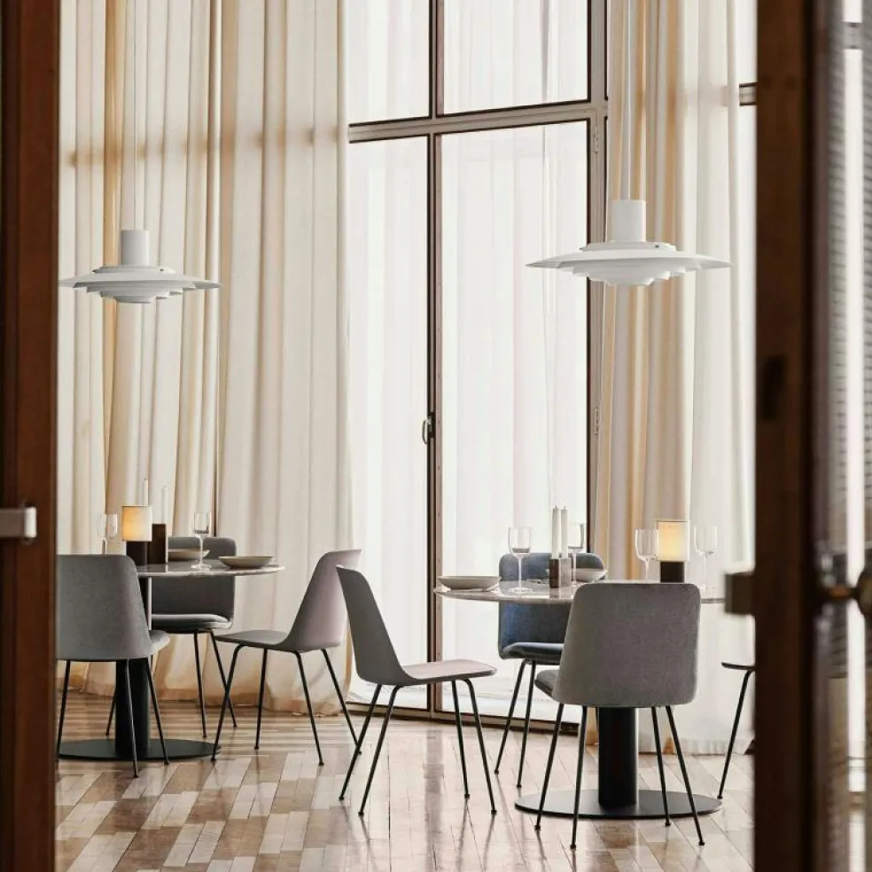 In between SK18 Bord 90cm, Svart Marmor / Bronsad