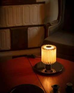 DCWéditions Bordslampor-In the Sun 220 Bordslampa, Silver / Silvrigt Mesh