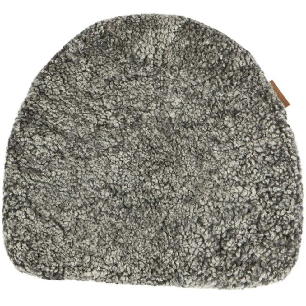 Judith Stolsdyna Vadderad 34x36 cm, Granit