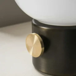 Audo Copenhagen Bordslampor-JWDA Bordslampa, Bronserad Mässing / Mässing