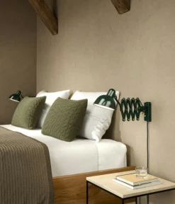 Kaiser Idell 6718-W Vägglampa, Mässing / Bespoke Green