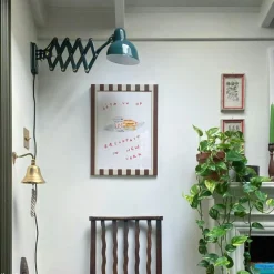 Kaiser Idell 6718-W Vägglampa, Mässing / Bespoke Green