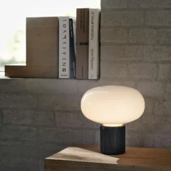 Karl-Johan Bordslampa, Rökt Ek