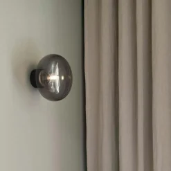 Karl-Johan Vägglampa, Rökt Ek/Vitt Opalglas