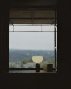 Kizu Bordslampa Portabel, Kunis Breccia