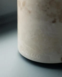 Kizu Bordslampa Portabel, Kunis Breccia