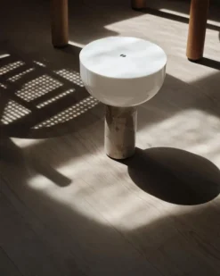 Kizu Bordslampa Portabel, Kunis Breccia