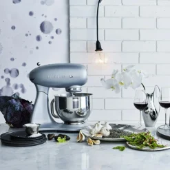 Smeg Matberedare & Assistenter-Köksmaskin SMF02 4,8 L,