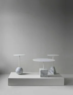 Friends & Founders Sidobord & Avlastningsbord|Soffbord-Knockout Sidobord Ø35 cm, Svart