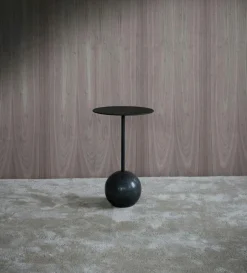 Friends & Founders Sidobord & Avlastningsbord|Soffbord-Knockout Sidobord Ø35 cm, Svart