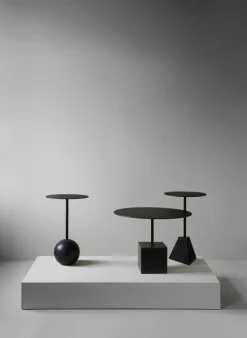 Friends & Founders Sidobord & Avlastningsbord|Soffbord-Knockout Sidobord Ø35 cm, Svart