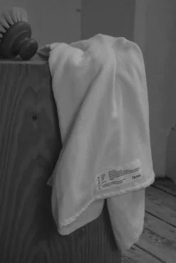 Frama Handdukar & Badlakan-Light Towel Badlakan 100x150 cm, Benvit