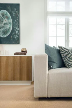 Line Burned Walnut Skänk Med 3 Dörrar, Vit