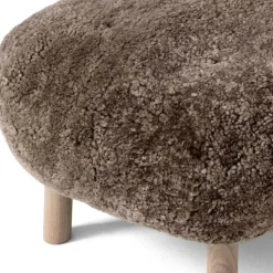 &Tradition Fotpallar-Little Petra ATD1 Fotpall, Fårskinn Sahara / Vitoljad Ek