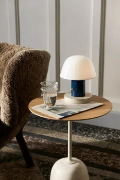 Little Petra VB1 Loungestol, Fårskinn Honey / Valnöt