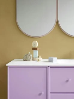 Look Spegel, Monarch