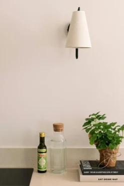 Globen Lighting Vägglampor-Lou Vägglampa, Vit / Beige