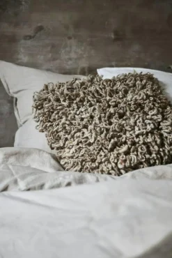 Boel&Jan Prydnadskuddar & Fodral-Love Kuddfodral 50x50 cm, Off-white