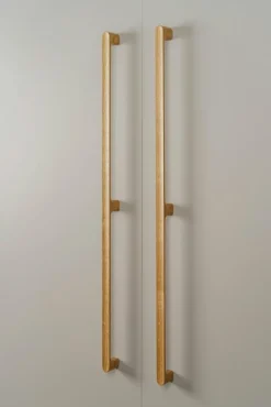 Beslag Design Knoppar & Dörrhandtag-Luv Wood Handtag CC 992 mm