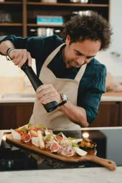 Markus Aujalay Skärbrädor-Markus Ostbricka Med Bestick 48x20x1,5 cm, Akacia