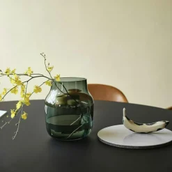 Midst Matbord Ø160 cm, Mörkoljad Ek / Svart