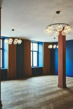 Nuura Ljuskronor & Takkronor-Miira 8 Circular Ljuskrona, Mässing / Klar